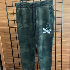 Hollister Camo Sweatpants